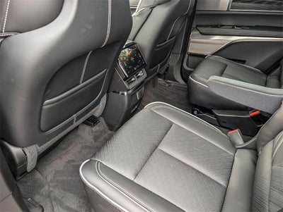 2026 Cadillac VISTIQ Platinum