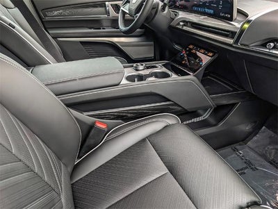 2026 Cadillac VISTIQ Platinum