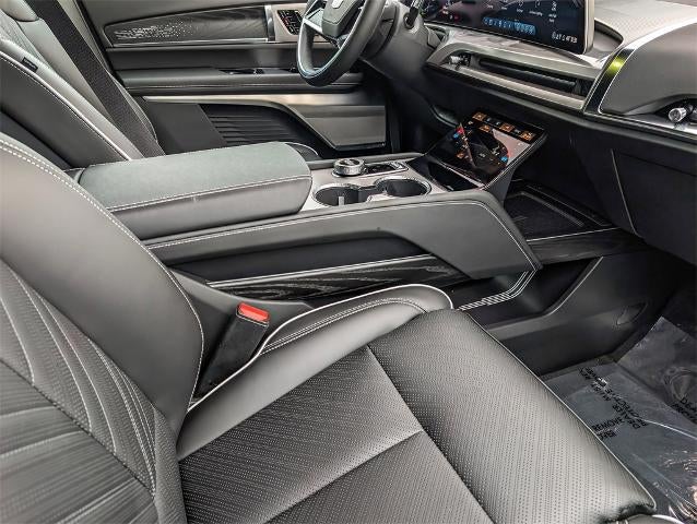 2026 Cadillac VISTIQ Platinum