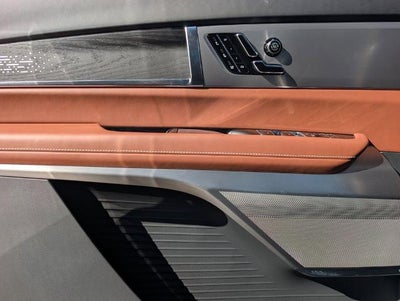 2026 Cadillac VISTIQ Platinum