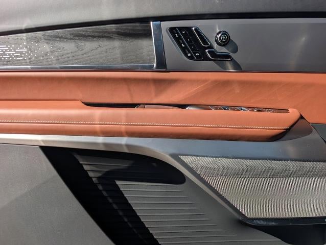 2026 Cadillac VISTIQ Platinum