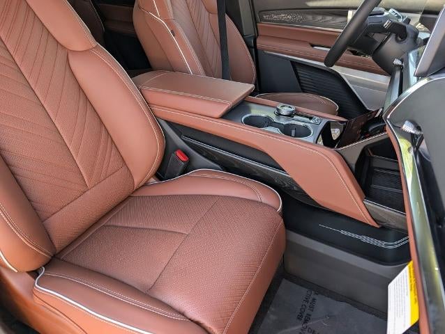 2026 Cadillac VISTIQ Platinum