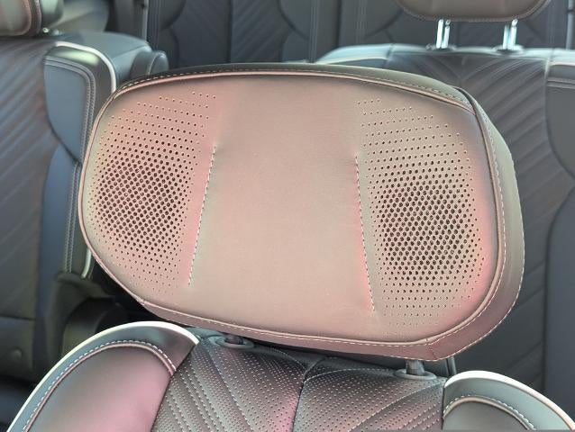 2027 Cadillac VISTIQ Platinum