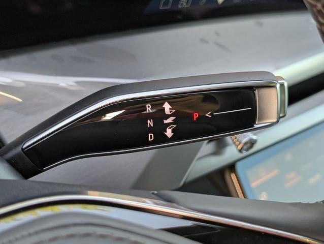 2027 Cadillac VISTIQ Platinum