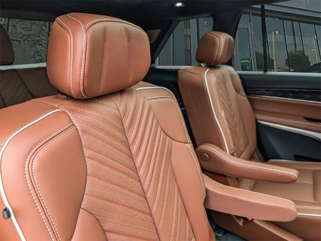 2026 Cadillac VISTIQ Platinum