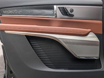 2026 Cadillac VISTIQ Platinum