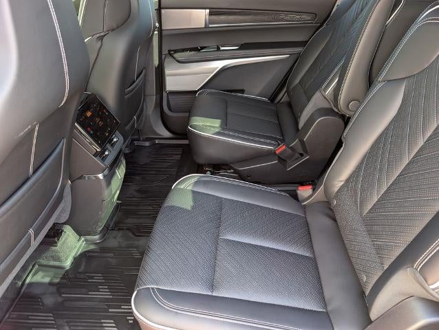 2026 Cadillac VISTIQ Platinum