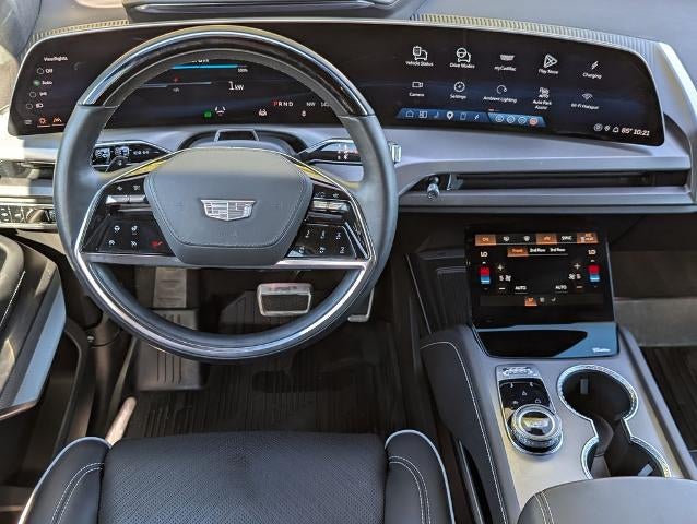2026 Cadillac VISTIQ Platinum