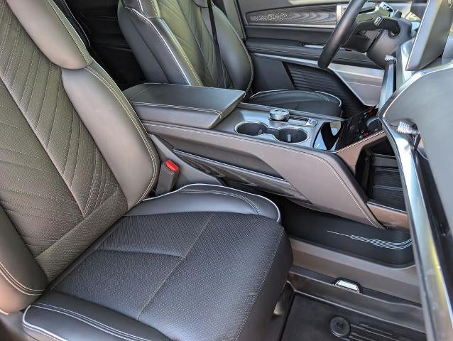 2026 Cadillac VISTIQ Platinum