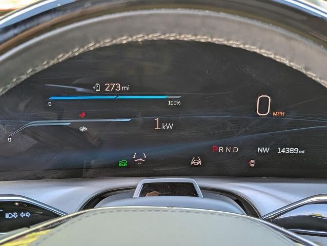 2026 Cadillac VISTIQ Platinum