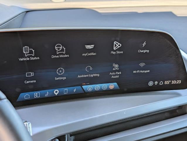 2026 Cadillac VISTIQ Platinum