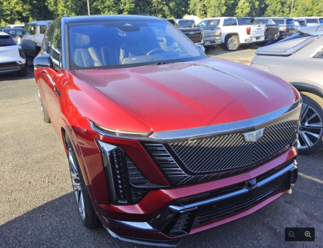 2026 Cadillac VISTIQ Platinum