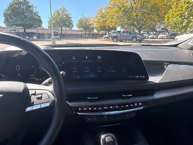 2024 Cadillac XT4 AWD Premium Luxury