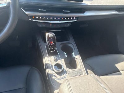 2024 Cadillac XT4 AWD Premium Luxury