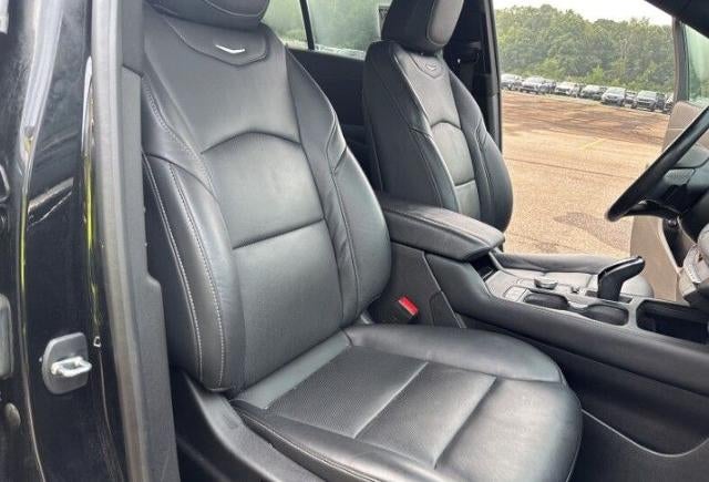 2023 Cadillac XT4 AWD Premium Luxury