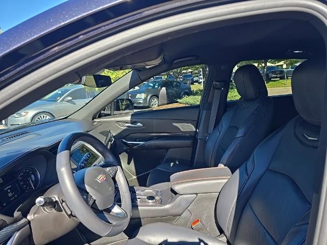 2023 Cadillac XT4 AWD 4dr Sport