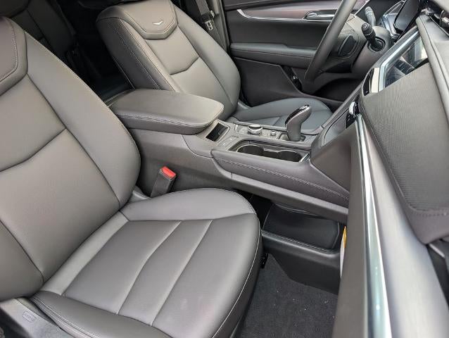 2026 Cadillac XT5 FWD Luxury