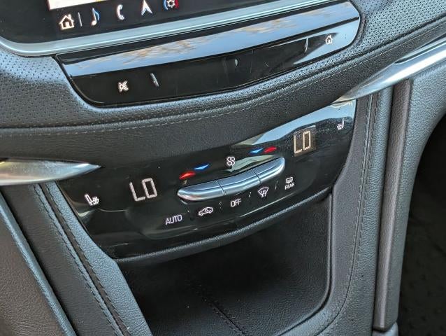 2022 Cadillac XT5 AWD Premium Luxury