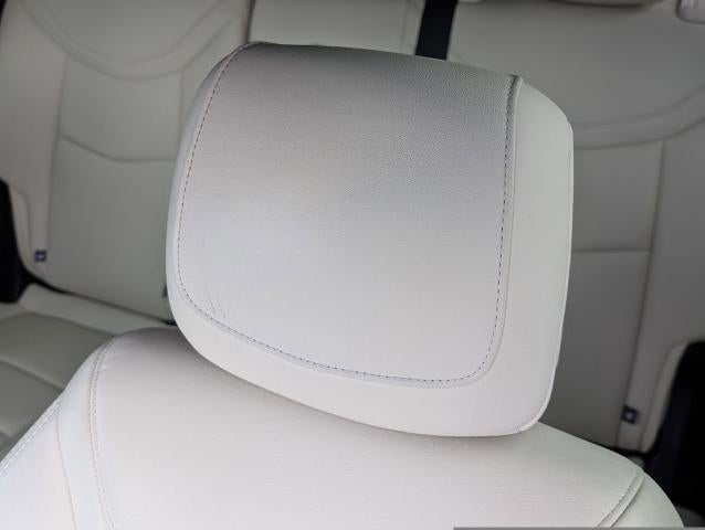 2025 Cadillac XT5 AWD Sport