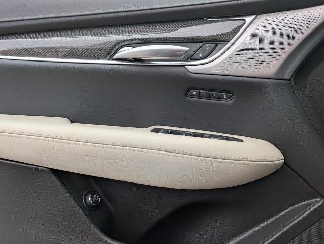 2025 Cadillac XT5 AWD Sport