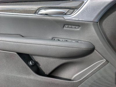 2026 Cadillac XT5 AWD Sport