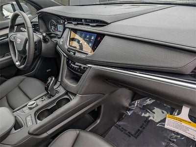 2025 Cadillac XT6 FWD Luxury