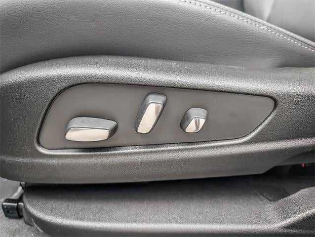 2025 Cadillac XT6 FWD Premium Luxury