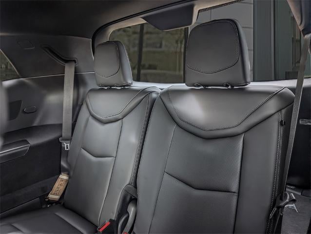 2025 Cadillac XT6 FWD Premium Luxury