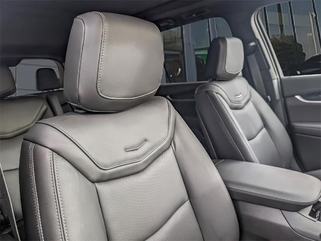 2025 Cadillac XT6 FWD Premium Luxury