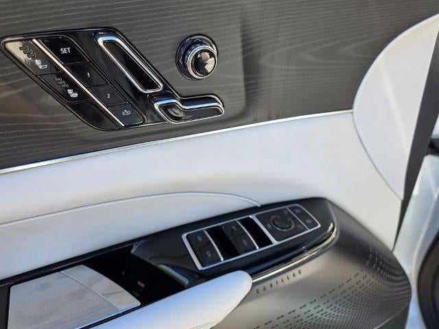 2024 Cadillac LYRIQ 4dr Luxury w/1SC