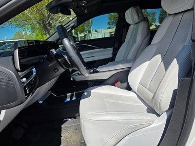 2024 Cadillac LYRIQ 4dr Luxury w/1SC