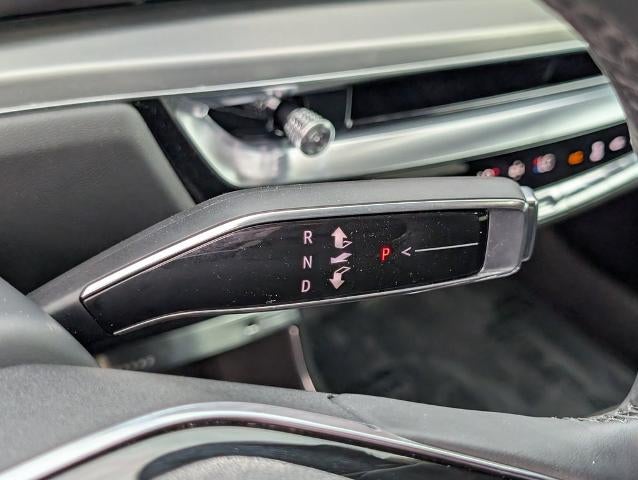 2026 Cadillac LYRIQ Premium Luxury