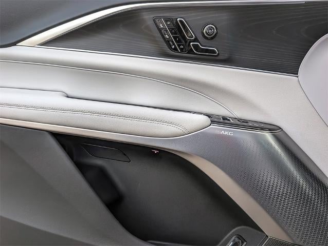 2026 Cadillac LYRIQ Premium Luxury