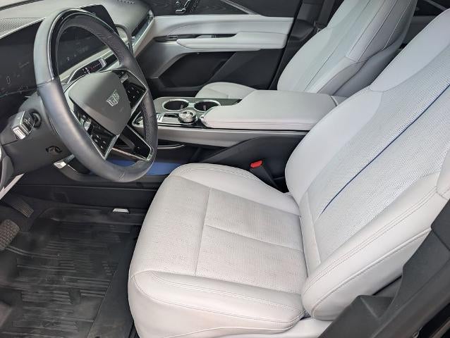 2024 Cadillac LYRIQ 4dr Luxury w/1SD