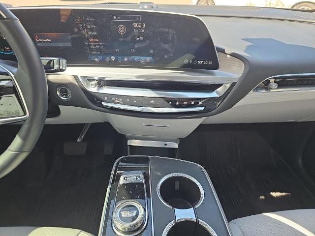 2024 Cadillac LYRIQ 4dr Luxury w/1SD