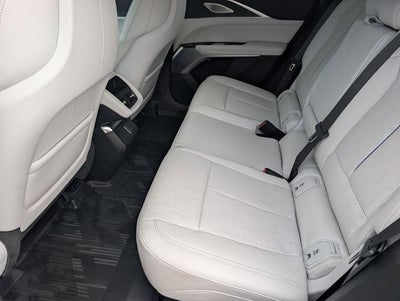 2024 Cadillac LYRIQ 4dr Luxury w/1SD