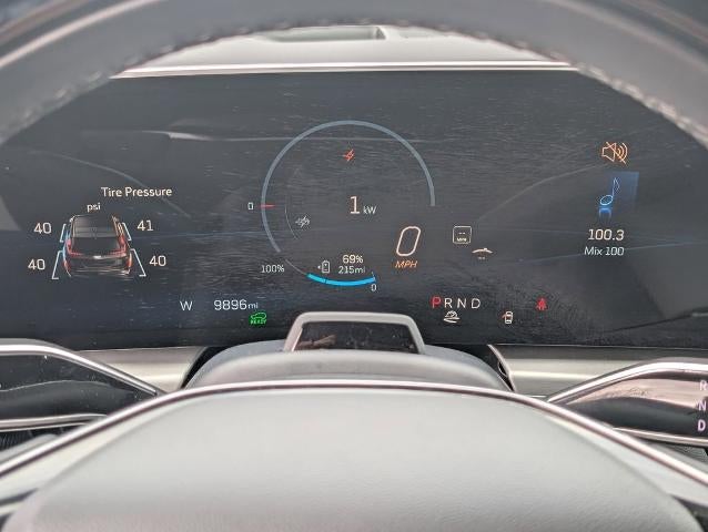 2024 Cadillac LYRIQ 4dr Luxury w/1SD