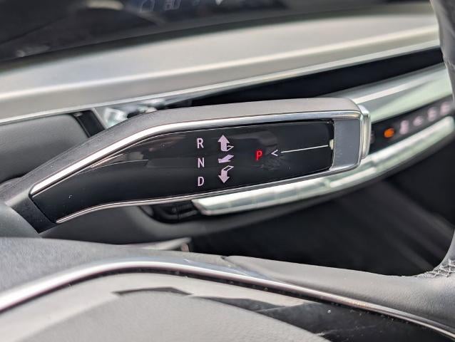 2024 Cadillac LYRIQ 4dr Luxury w/1SD