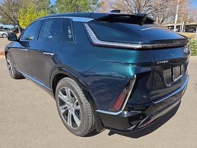 2024 Cadillac LYRIQ 4dr Luxury w/1SD