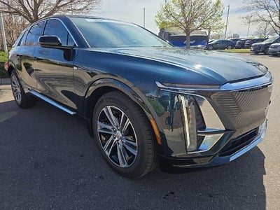 2024 Cadillac LYRIQ 4dr Luxury w/1SD