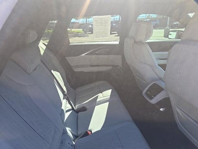 2024 Cadillac LYRIQ 4dr Luxury w/1SD