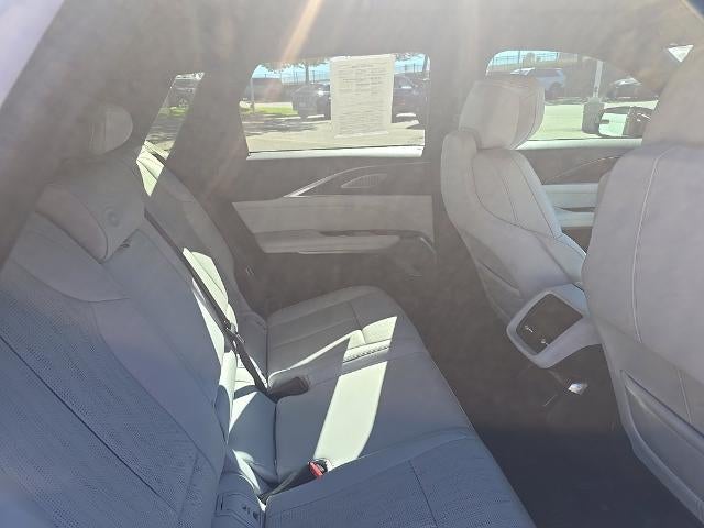 2024 Cadillac LYRIQ 4dr Luxury w/1SD