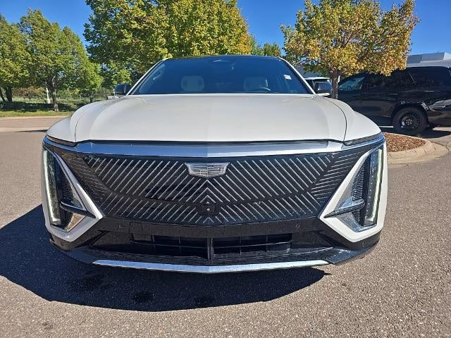 2024 Cadillac LYRIQ 4dr Luxury w/1SD