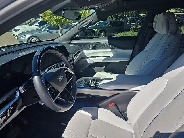 2024 Cadillac LYRIQ 4dr Luxury w/1SD