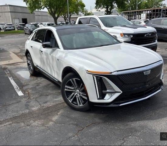 2024 Cadillac LYRIQ 4dr Luxury w/1SD