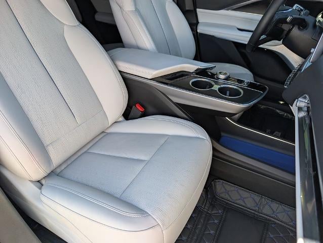 2024 Cadillac LYRIQ 4dr Luxury w/1SE