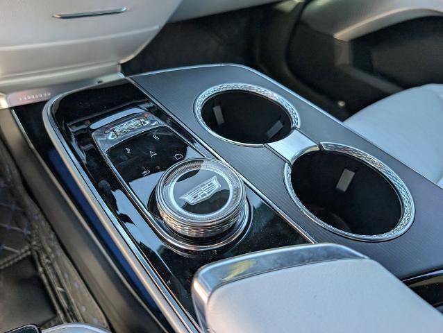 2024 Cadillac LYRIQ 4dr Luxury w/1SE