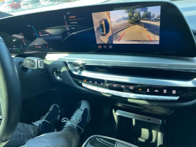 2024 Cadillac LYRIQ Sport