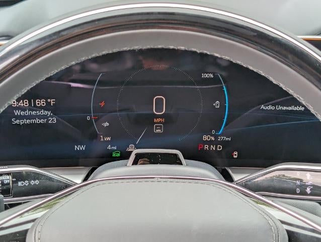 2027 Cadillac LYRIQ Signature Luxury
