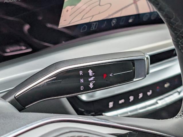 2027 Cadillac LYRIQ Signature Luxury